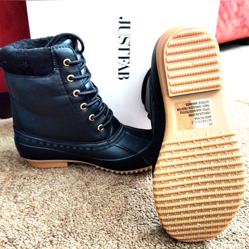 New Size 7 Matte Duck Boots